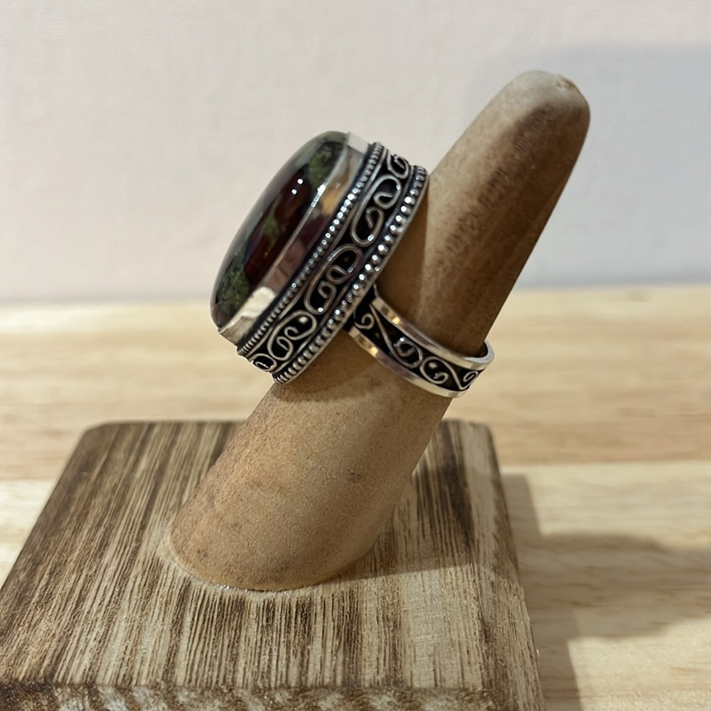 925 STAMPED STERLING SILVER OVERLAY DRAGON BLOOD GEMSTONE STATEMENT RING SIZE 7 - Picture 3 of 9